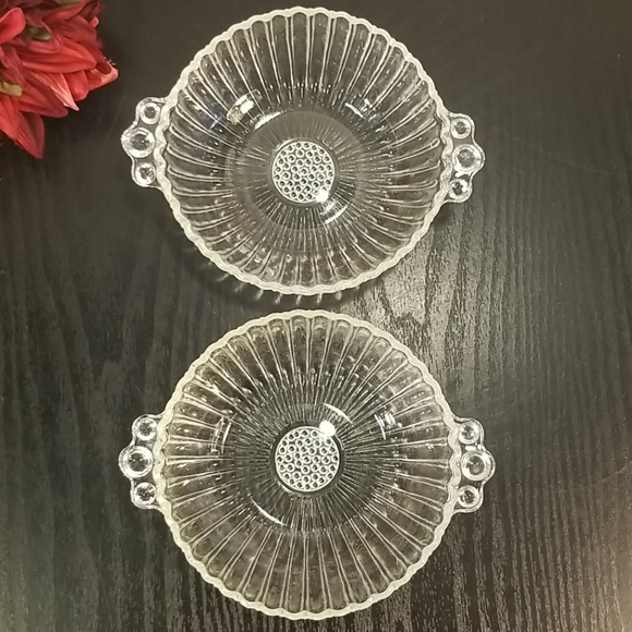 Anchor Hocking Clear Glass Ribbed Bowls - Picture 2 of 12